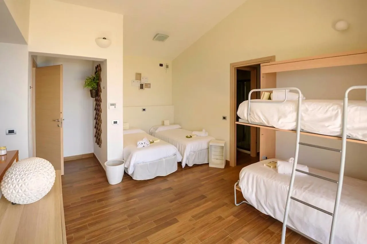 Maison Balu Apartments Torri Del Benaco
